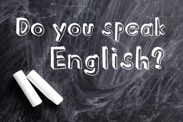 Stukken Wit Krijt Vraag Spreken Jij Engels Geschreven Schoolbord Plat — Stockfoto