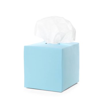 Kağıt mendilli kutu beyaza izole edilmiş.