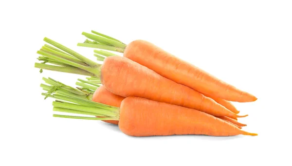 Haufen Frischer Reifer Karotten Isoliert Auf Weiß — Stockfoto
