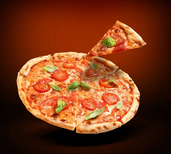 Pizza Saborosa Quente Margherita Fundo Escuro Imagem Para Menu Cartaz — Fotografia de Stock