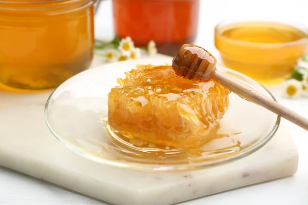 Tasty Honey Comb Light Marble Board Closeup — Stock Photo, Image