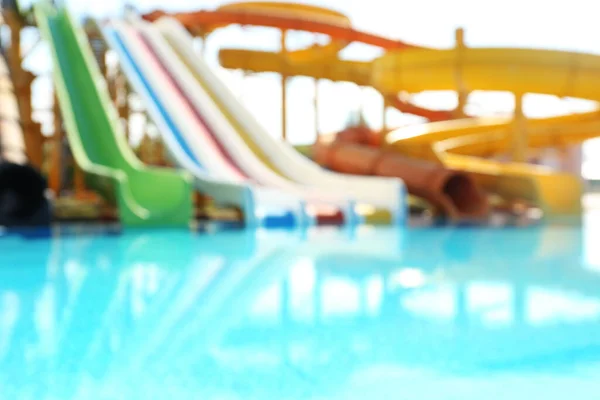 Verschiedene Bunte Rutschen Wasserpark Verschwommene Sicht — Stockfoto