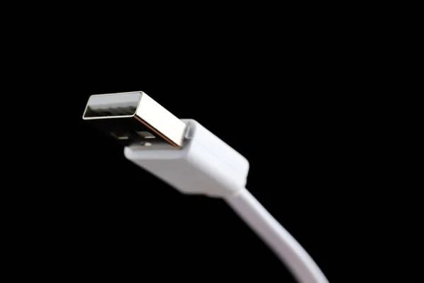 Kabel Ładowania Usb Czarnym Tle Zbliżenie Miejsce Tekst — Zdjęcie stockowe