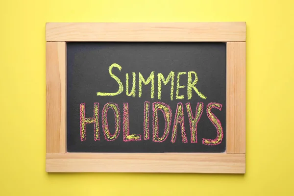 Chalkboard Phrase Summer Holidays Yellow Background Top View School Out — Stock Photo, Image