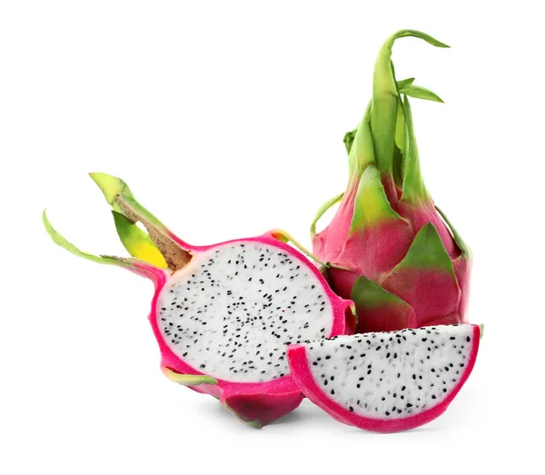 Deliciosos Cortes Frutos Enteros Dragón Pitahaya Sobre Fondo Blanco — Foto de Stock