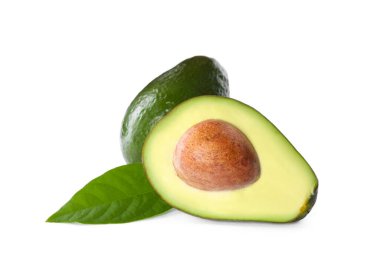 Avokadoların tamamı beyaza izole edilmiş.