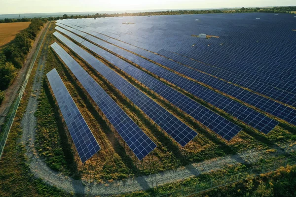 Sonnenkollektoren Freien Installiert Luftaufnahme Alternative Energiequelle — Stockfoto