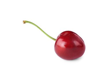 Lezzetli taze kiraz beyazda izole edilmiş.