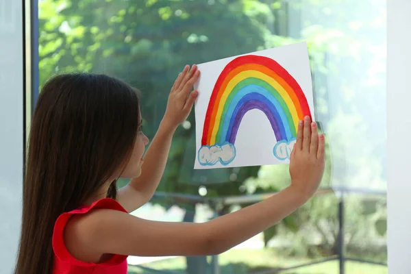 Little Girl Picture Rainbow Window Indoors Stay Home Concept — Stock Photo, Image