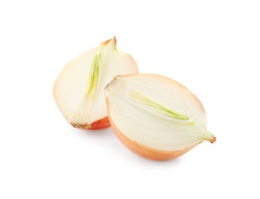 Beyazlar üzerinde izole edilmiş taze soğan parçaları.