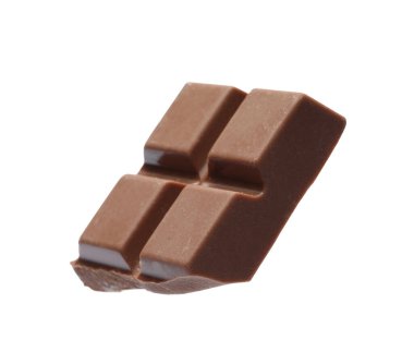 Beyaz üzerine izole edilmiş lezzetli sütlü çikolata.