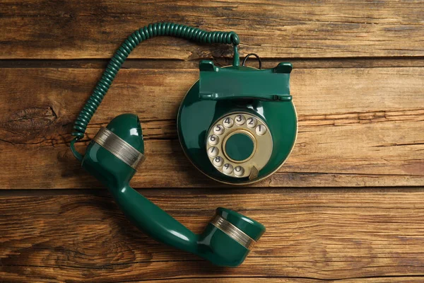 Vintage Telefoon Met Snoer Houten Tafel Bovenaanzicht — Stockfoto