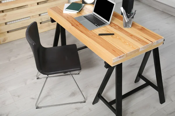 Lieu Travail Confortable Avec Chaise Bureau Table Bois — Photo