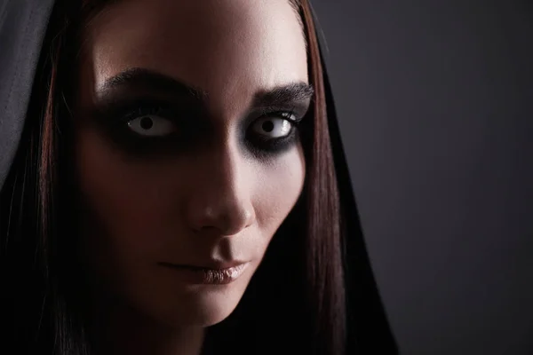 Mysterious Witch Spooky Eyes Black Background Closeup — Stock Photo, Image