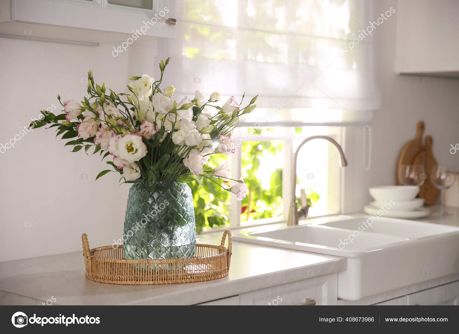 https://st4.depositphotos.com/16122460/40867/i/1600/depositphotos_408673986-stock-photo-bouquet-beautiful-flowers-countertop-kitchen.jpg