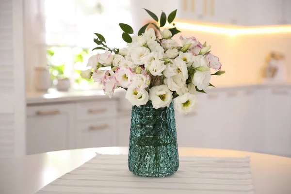 Bouquet Beautiful Flowers Table Kitchen Interior Design — Stock Photo, Image