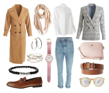 Beyaz arka planda şık kıyafetler. Sonbahar görünümü