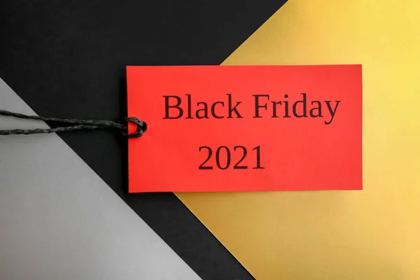 Rode Tag Met Woorden Black Vrijdag 2021 Kleur Achtergrond Bovenaanzicht — Stockfoto