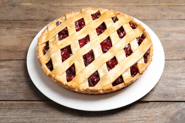 Delicious Fresh Cherry Pie Wooden Table Closeup — Stock Photo, Image