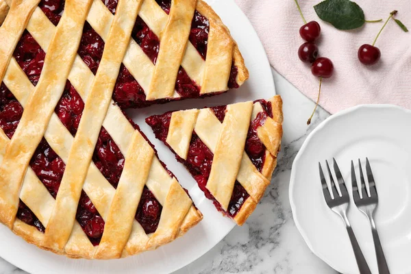 Delicious Fresh Cherry Pie Served White Marble Table Flat Lay — Stock Photo, Image