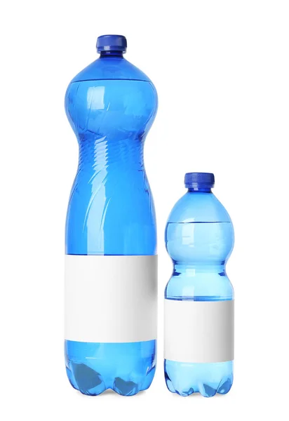 Пляшки Чистої Води Порожніми Етикетками Білому Тлі — стокове фото