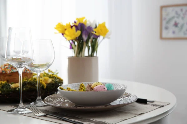 Festive Easter Table Setting Beautiful Flowers Eggs Indoors — Stock Photo, Image