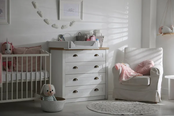 Caixa Gavetas Com Bandeja Mudança Almofada Quarto Bebê Design Interiores — Fotografia de Stock