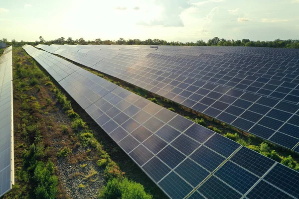 Sonnenkollektoren Freien Installiert Alternative Energiequelle — Stockfoto