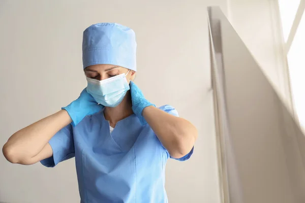 Doctor Agotado Interior Estrés Los Trabajadores Sanitarios Durante Pandemia Covid — Foto de Stock