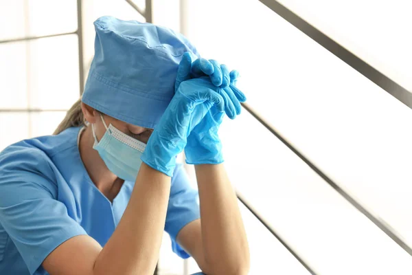 Doctor Agotado Interior Estrés Los Trabajadores Sanitarios Durante Pandemia Covid — Foto de Stock