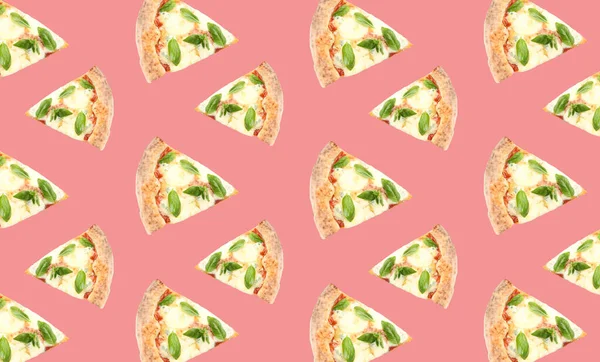 Käse Pizza Scheiben Auf Blassrosa Hintergrund Mustergestaltung — Stockfoto