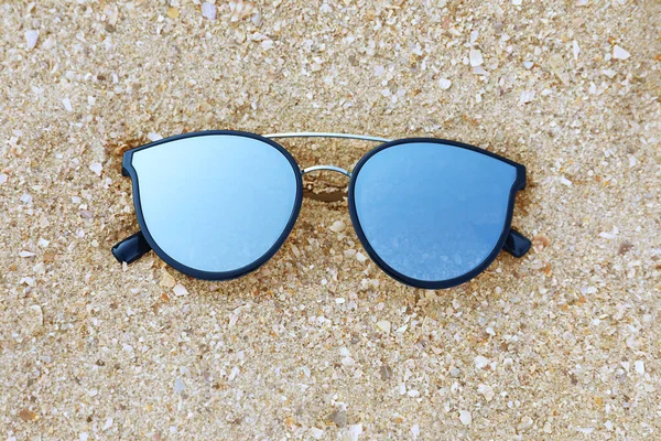 Stylish Sunglasses Sandy Beach Top View — Stock Photo, Image