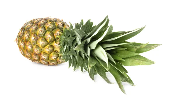 Ananas Juteux Frais Mûr Isolé Sur Blanc — Photo