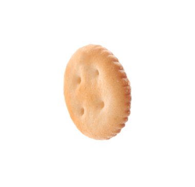 Beyazın üstünde çıtır kraker var. Lezzetli yemek.