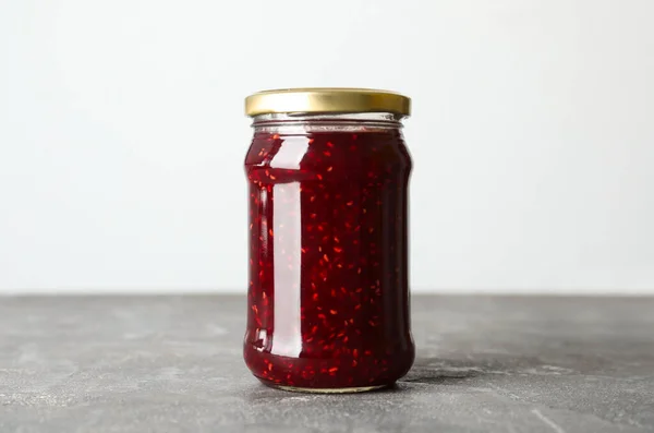 Pot Confiture Framboise Sur Table Grise — Photo