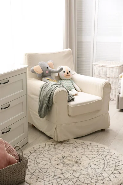 Poltrona Confortável Interior Moderno Quarto Bebê — Fotografia de Stock