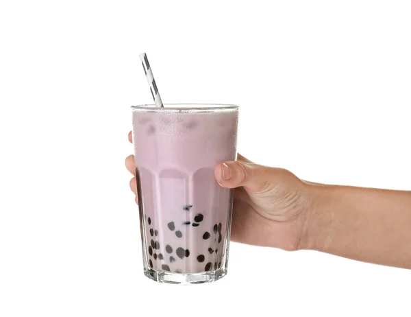 Mujer Sosteniendo Vaso Leche Burbuja Con Bolas Tapioca Sobre Fondo — Foto de Stock