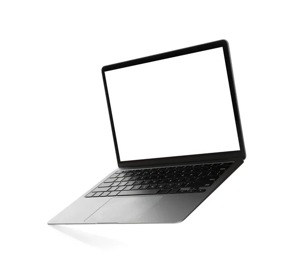Laptop Med Blank Skärm Isolerad Vitt Mockup För Design — Stockfoto