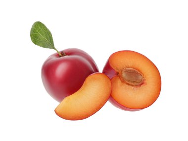 Tümü ve kesilmiş erikler, yeşil yapraklı, beyaza izole edilmiş.