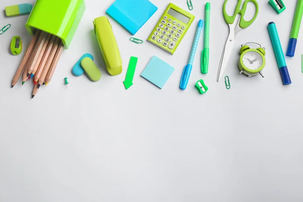 Papelaria Escolar Sobre Fundo Branco Flat Lay Com Espaço Para — Fotografia de Stock