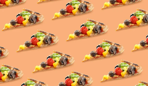 Шматочки Піци Блідо Помаранчевому Фоні Дизайн Візерунка — стокове фото