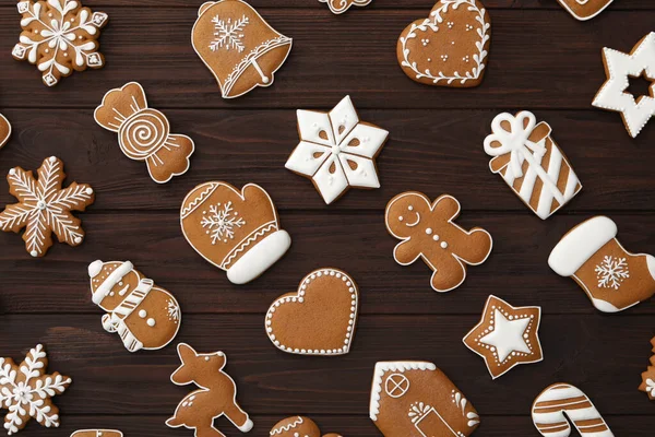 Muchas Galletas Navidad Deliciosas Diferentes Mesa Madera Puesta Plana —  Fotos de Stock