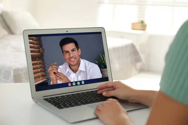 Colaboradores Trabalhando Juntos Online Mulher Usando Chat Vídeo Laptop Close — Fotografia de Stock