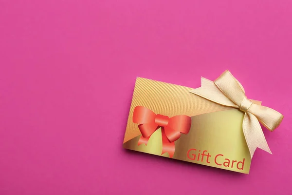 Ajándék Kártya Rózsaszín Háttér Felső Nézet Szöveg Helye — Stock Fotó