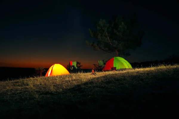 Camping Tält Och Stolar Vildmark Natten — Stockfoto