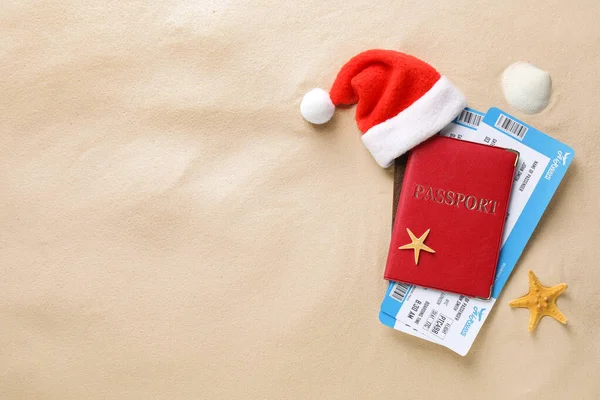 Passeport Avec Billets Chapeau Père Noël Coquillage Étoile Mer Espace — Photo