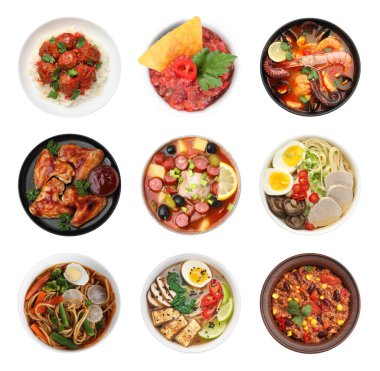 Lezzetli farklı yemekler, beyaz sette izole edilmiş. Üst görünüm