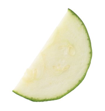 Bir parça taze kabak beyaza izole edilmiş.