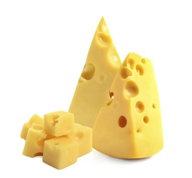 Taze peynir beyaz üzerinde izole edilmiş, bir takım parçalar.