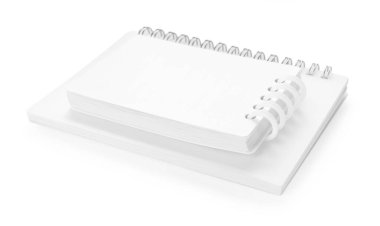 Beyaz üzerine sarmal izole edilmiş şık defterler